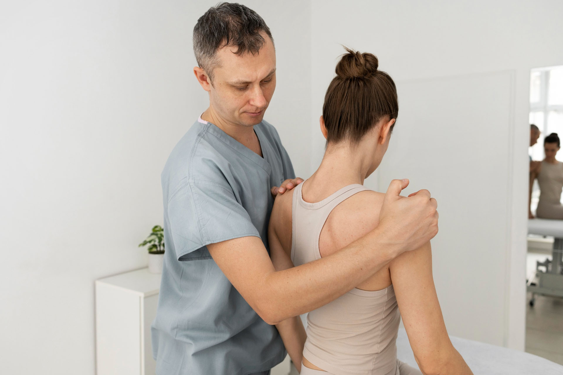 Tummy-Tuck Massage